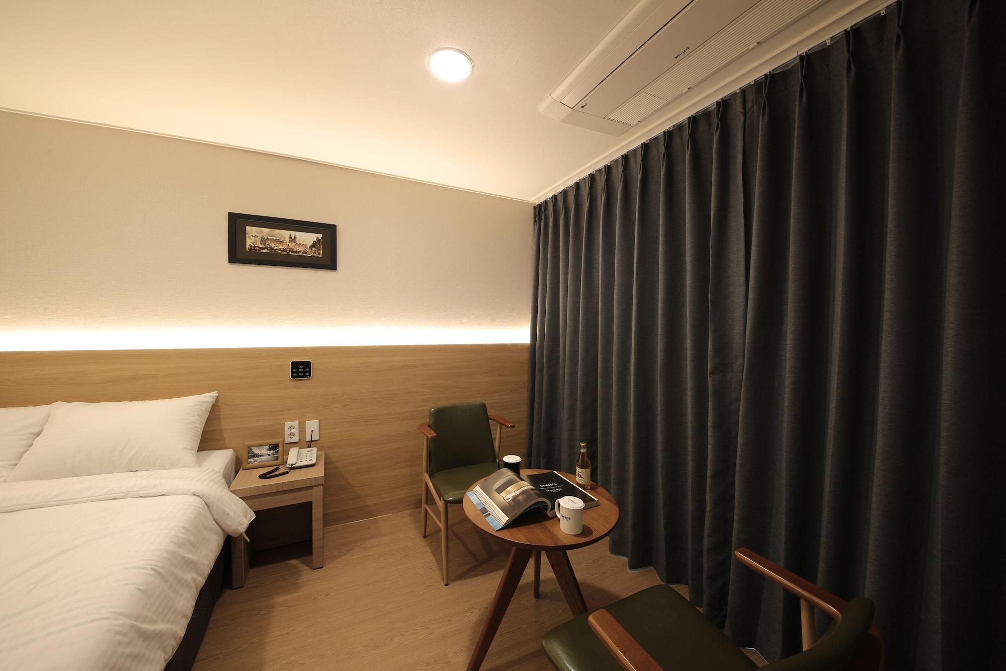 Harbor Hotel Чеджу Екстериор снимка
