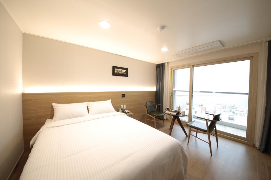 Harbor Hotel Чеджу Екстериор снимка