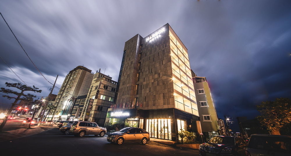 Harbor Hotel Чеджу Екстериор снимка