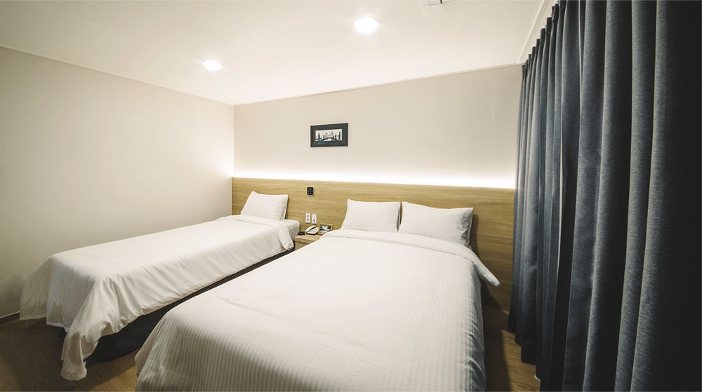 Harbor Hotel Чеджу Екстериор снимка